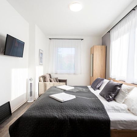 Horvath Apartman Fertőd Exteriör bild