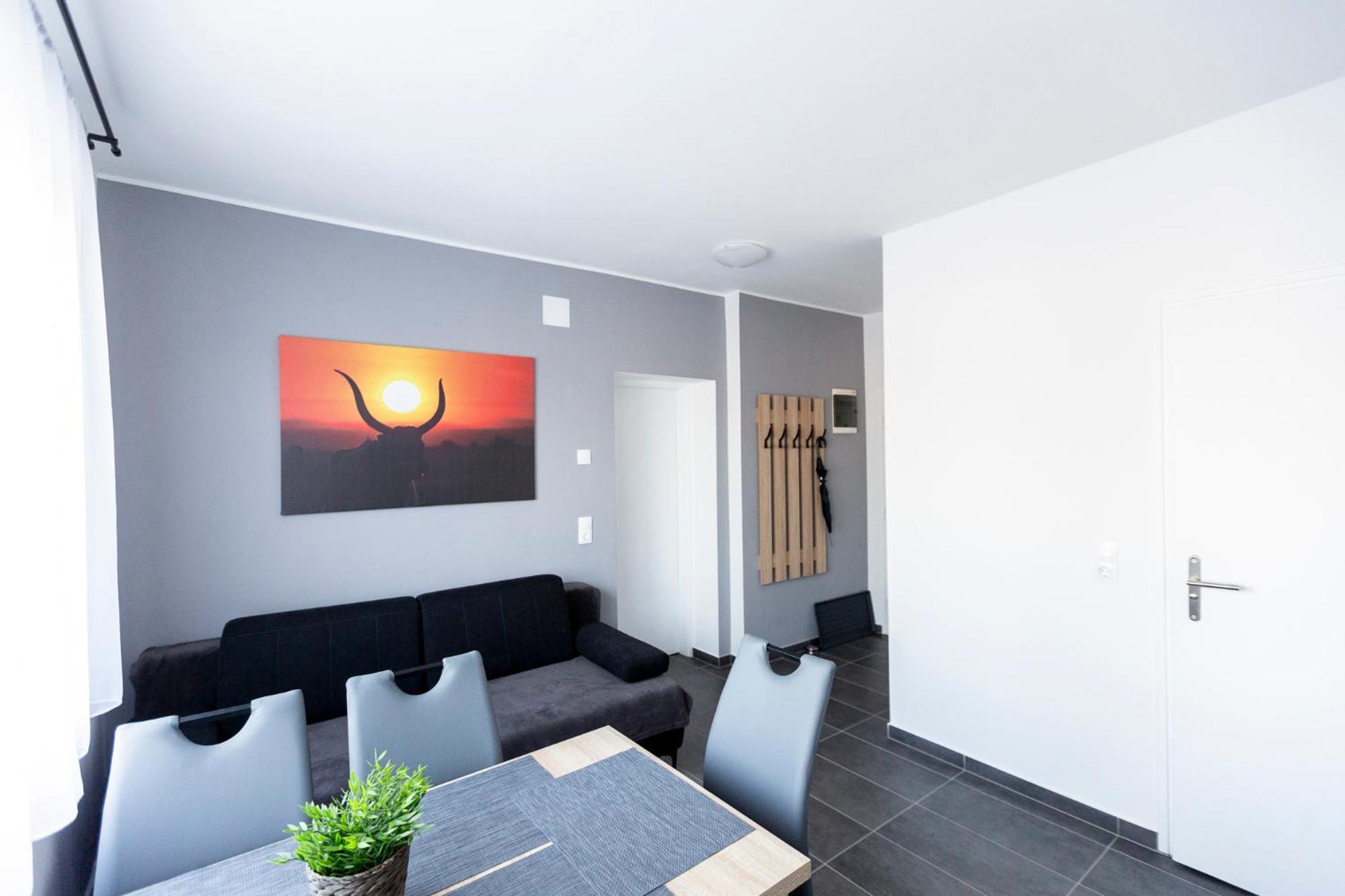 Horvath Apartman Fertőd Exteriör bild